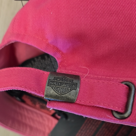 Harley-Davidson Vibrant Pink Cap - Picture 2 of 6